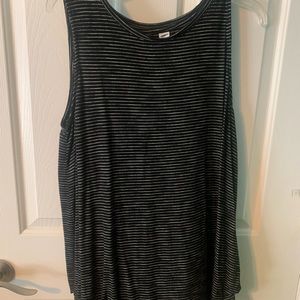 Large old navy tank black and silver/stripe